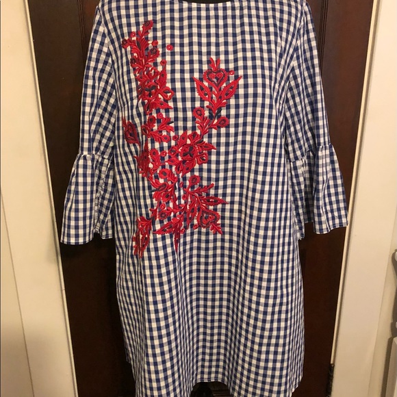 Gingham Shift Dress - Picture 5 of 6